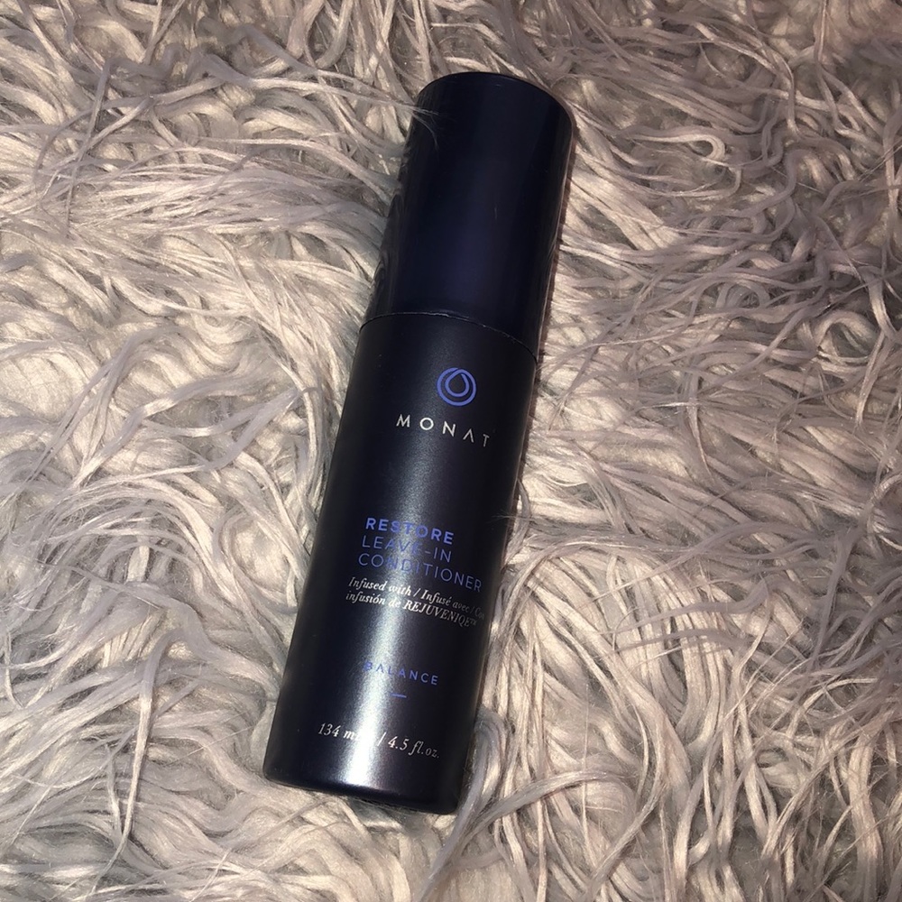 Monat Restore leave‎ in conditioner.
